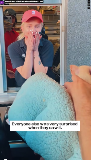 little pig is about to fall off vehicle.It so pitiful.We deci…_part2